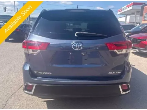 More photos of 2018 Toyota Highlander XLE at Monster Motors - Jackson, MI, MI