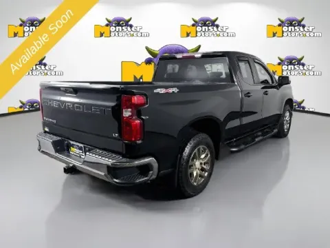 More photos of 2019 Chevrolet Silverado 1500 LT at Monster Motors - Jackson, MI, MI