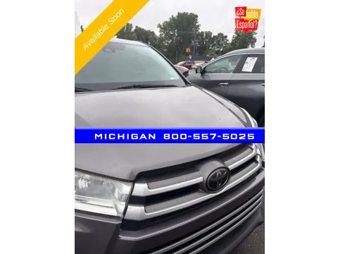 Gray 2019 Toyota Highlander LE for sale in Michigan Center, MI