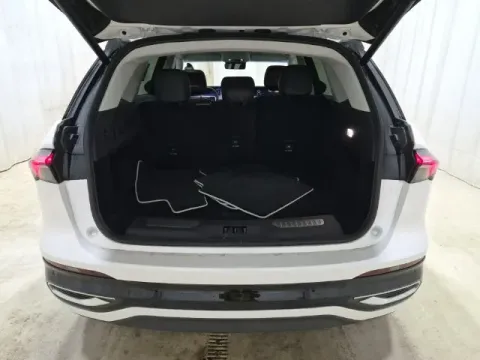 More photos of 2024 Lincoln Nautilus Reserve at Monster Motors - Jackson, MI, MI