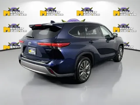 More photos of 2021 Toyota Highlander Hybrid Platinum at Monster Motors - Jackson, MI, MI