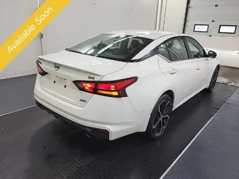 More photos of 2023 Nissan Altima 2.5 SR at Monster Motors - Jackson, MI, MI
