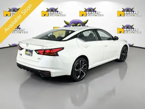 More photos of 2023 Nissan Altima 2.5 SR at Monster Motors - Jackson, MI, MI