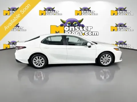 More photos of 2022 Toyota Camry LE at Monster Motors - Jackson, MI, MI