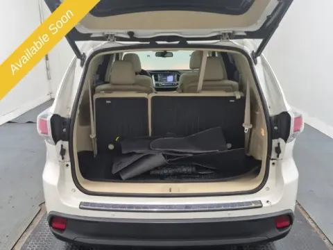 More photos of 2015 Toyota Highlander Limited at Monster Motors - Jackson, MI, MI