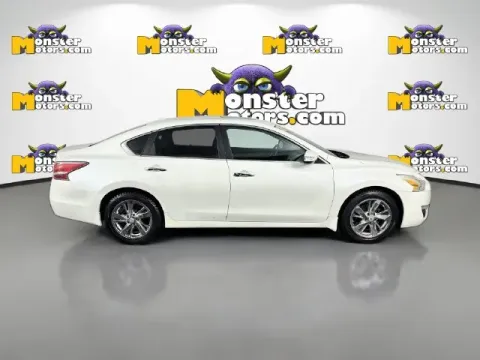 More photos of 2015 Nissan Altima 2.5 at Monster Motors - Jackson, MI, MI