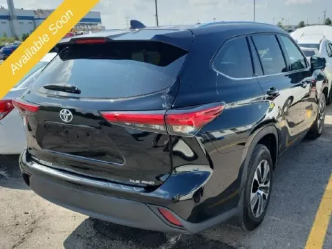 More photos of 2021 Toyota Highlander XLE at Monster Motors - Jackson, MI, MI