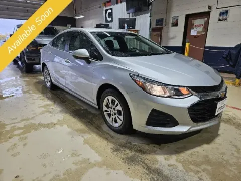 More photos of 2019 Chevrolet Cruze LS at Monster Motors - Jackson, MI, MI