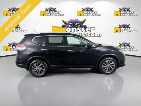 More photos of 2016 Nissan Rogue SL at Monster Motors - Jackson, MI, MI