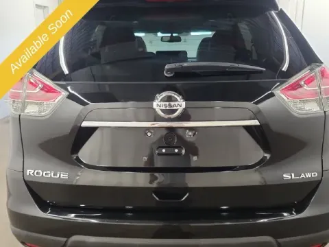 More photos of 2016 Nissan Rogue SL at Monster Motors - Jackson, MI, MI
