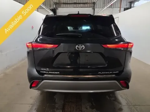 More photos of 2022 Toyota Highlander Platinum at Monster Motors - Jackson, MI, MI