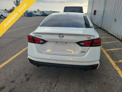 More photos of 2023 Nissan Altima 2.5 SR at Monster Motors - Jackson, MI, MI