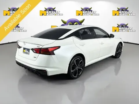 More photos of 2023 Nissan Altima 2.5 SR at Monster Motors - Jackson, MI, MI