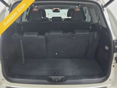 More photos of 2019 Toyota Highlander XLE at Monster Motors - Jackson, MI, MI