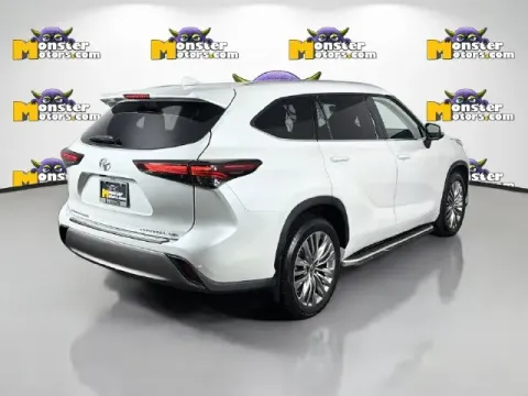 More photos of 2024 Toyota Highlander Platinum at Monster Motors - Jackson, MI, MI