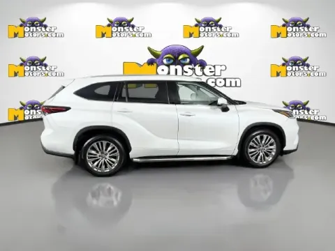 More photos of 2024 Toyota Highlander Platinum at Monster Motors - Jackson, MI, MI