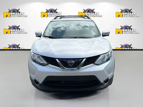 Photos of 2017 Nissan Rogue Sport SL for sale in Louisville, TN at Monster Motors - Knoxville, TN