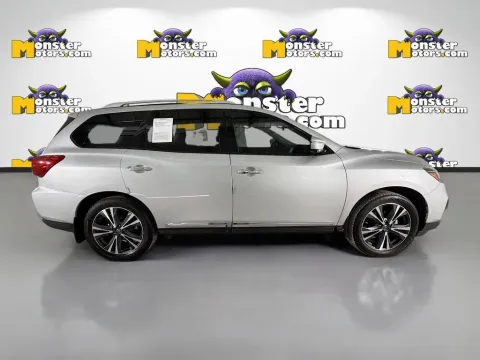 More photos of 2020 Nissan Pathfinder Platinum at Monster Motors - Knoxville, TN, TN