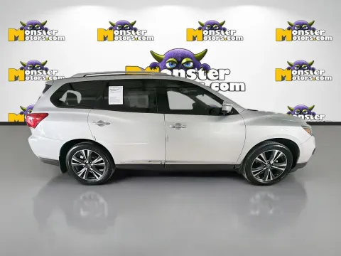 More photos of 2020 Nissan Pathfinder Platinum at Monster Motors - Knoxville, TN, TN
