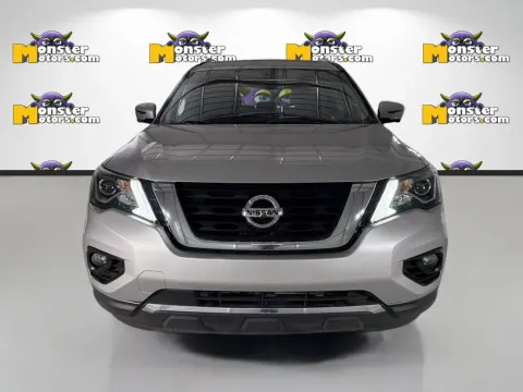 Photos of 2020 Nissan Pathfinder Platinum for sale in Louisville, TN at Monster Motors - Knoxville, TN