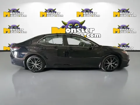 More photos of 2022 Toyota Camry SE at Monster Motors - Knoxville, TN, TN