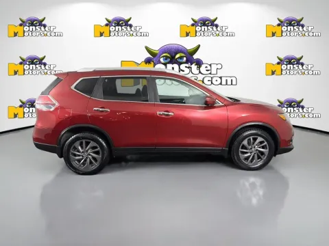 More photos of 2016 Nissan Rogue SL at Monster Motors - Knoxville, TN, TN