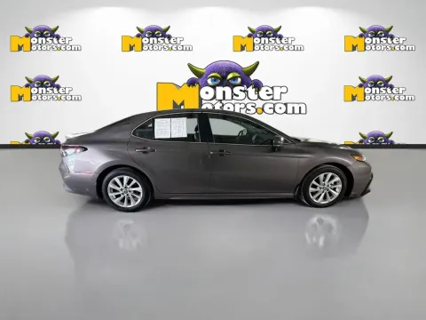 More photos of 2023 Toyota Camry SE at Monster Motors - Knoxville, TN, TN