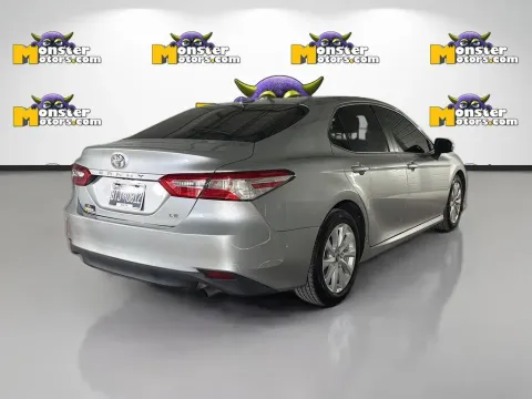 More photos of 2020 Toyota Camry LE at Monster Motors - Knoxville, TN, TN