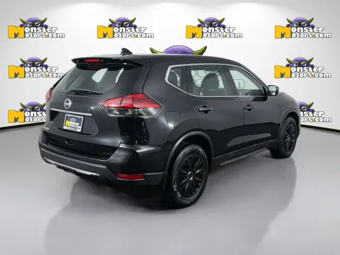 More photos of 2017 Nissan Rogue S at Monster Motors - Knoxville, TN, TN
