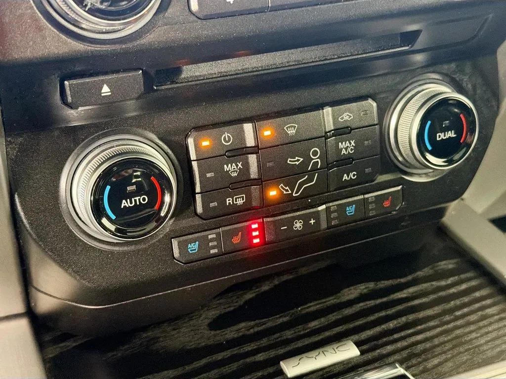 2018 Ford F-250 Super Duty Platinum - Photo 16