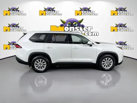 More photos of 2024 Toyota Grand Highlander XLE at Monster Motors - Knoxville, TN, TN
