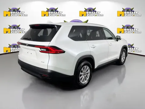 More photos of 2024 Toyota Grand Highlander XLE at Monster Motors - Knoxville, TN, TN