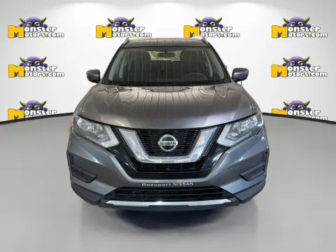 Photos of 2020 Nissan Rogue SV for sale in Louisville, TN at Monster Motors - Knoxville, TN