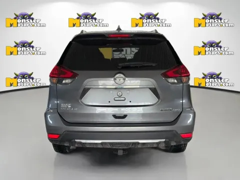 More photos of 2020 Nissan Rogue SV at Monster Motors - Knoxville, TN, TN