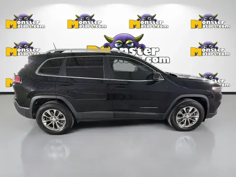 More photos of 2020 Jeep Cherokee Latitude Plus at Monster Motors - Knoxville, TN, TN
