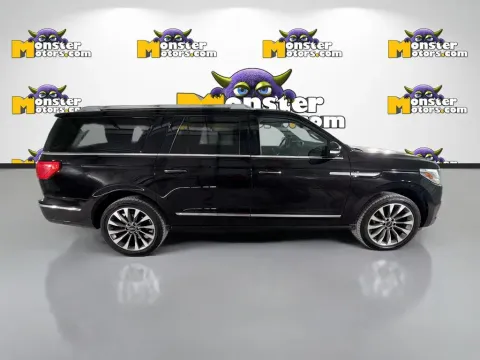 More photos of 2021 Lincoln Navigator L Reserve at Monster Motors - Knoxville, TN, TN