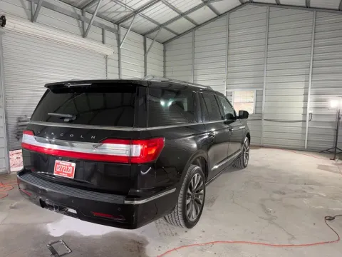 More photos of 2021 Lincoln Navigator L Reserve at Monster Motors - Knoxville, TN, TN