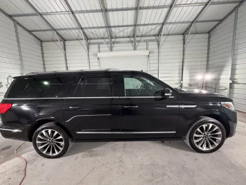 More photos of 2021 Lincoln Navigator L Reserve at Monster Motors - Knoxville, TN, TN