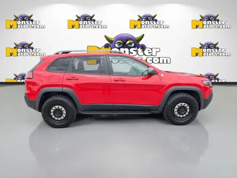 More photos of 2019 Jeep Cherokee Trailhawk at Monster Motors - Knoxville, TN, TN
