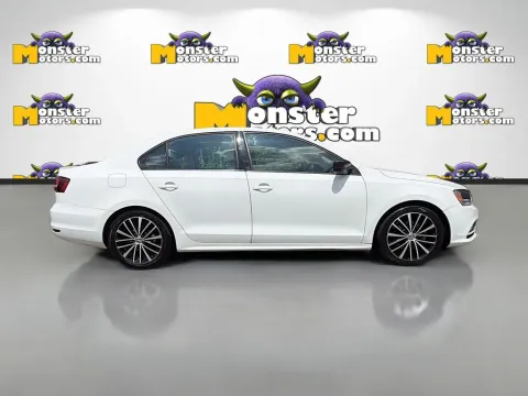 More photos of 2016 Volkswagen Jetta 1.8T Sport at Monster Motors - Knoxville, TN, TN