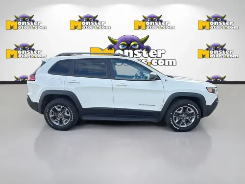 More photos of 2019 Jeep Cherokee Trailhawk at Monster Motors - Knoxville, TN, TN