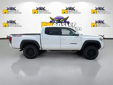 More photos of 2018 Toyota Tacoma TRD Off-Road at Monster Motors - Knoxville, TN, TN