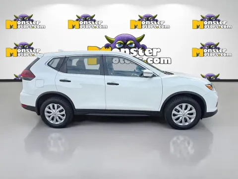 More photos of 2019 Nissan Rogue S at Monster Motors - Knoxville, TN, TN