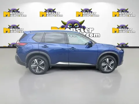 More photos of 2021 Nissan Rogue SL at Monster Motors - Knoxville, TN, TN