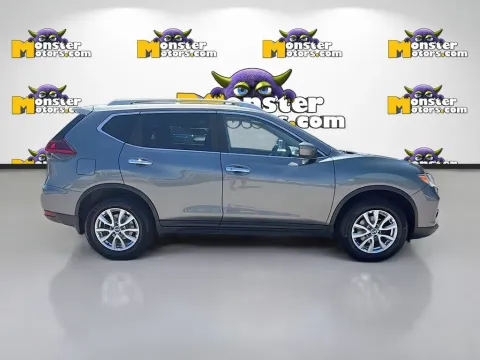 More photos of 2019 Nissan Rogue SL at Monster Motors - Knoxville, TN, TN