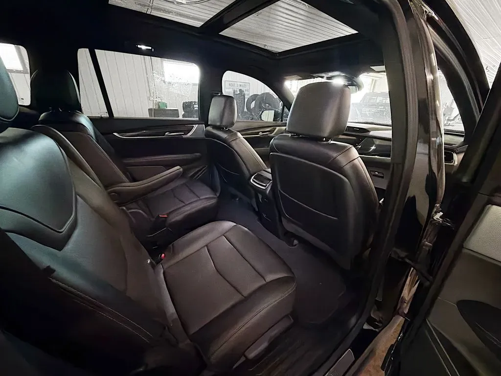2023 Cadillac XT6 Sport - Photo 11
