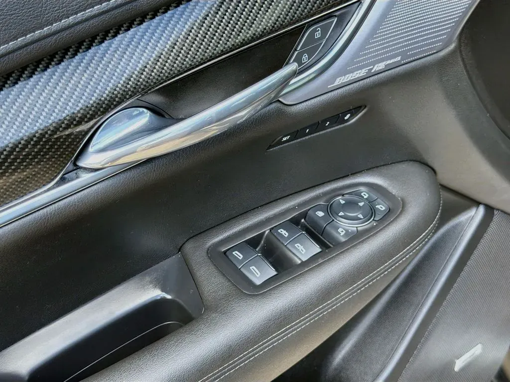 2023 Cadillac XT6 Sport - Photo 19