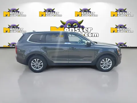 More photos of 2022 Kia Telluride LX at Monster Motors - Knoxville, TN, TN