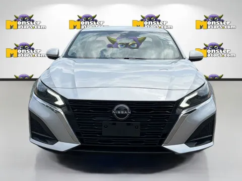 Photos of 2023 Nissan Altima 2.5 SV for sale in Louisville, TN at Monster Motors - Knoxville, TN