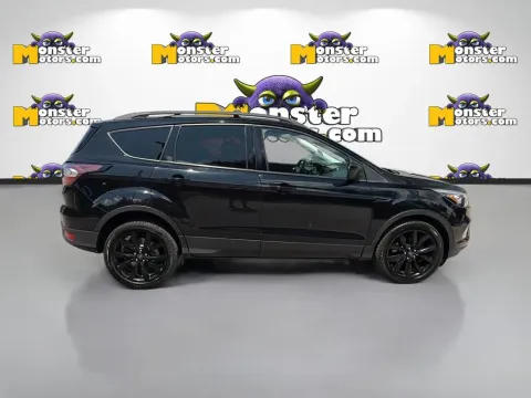 More photos of 2018 Ford Escape SE at Monster Motors - Knoxville, TN, TN